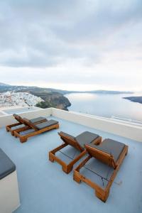 Caldera Cliff Illusion - 24
