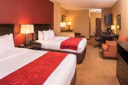Comfort Suites Airport Convention Center - 35