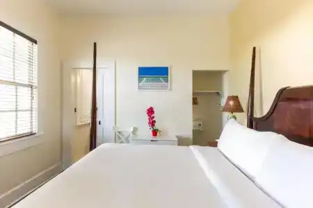 Southernmost Inn Adult Exclusive - 41