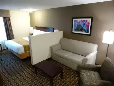 Best Western - 32
