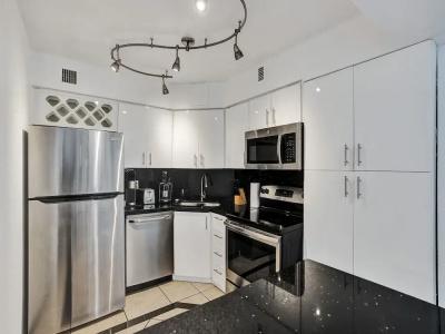 The Alexander All Suites - 327