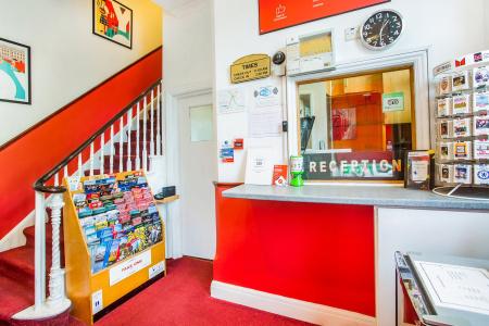 Oyo London Guest House - 20