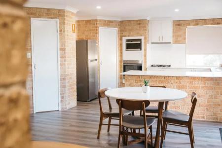 Quality Suites Banksia Gardens- Apartment - 152