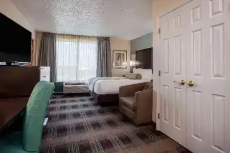 Wingate by Wyndham - Orlando International Airport - 25