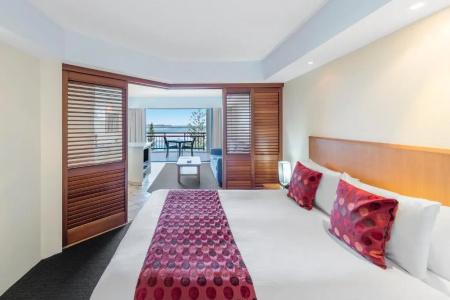 Ramada by Wyndham Golden Beach - 66
