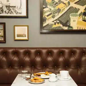 Merrion Row and Public House - 10