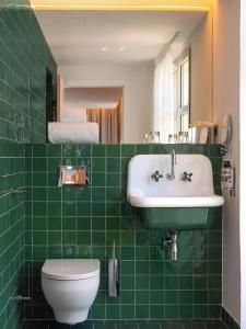 Hôtel Saint Christophe - 132