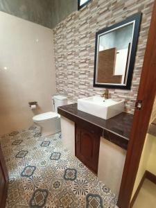 Lanta Pearl Beach Resort - 54