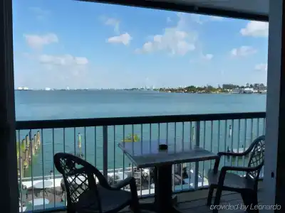 Best Western On The Bay Inn & Marina - 7