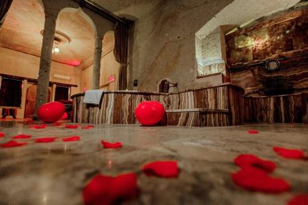 Oread Cave Suites - 340