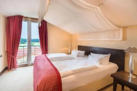 Best Western Premier Castanea Resort - 51