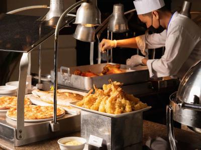 Sofitel Phnom Penh Phokeethra - 10