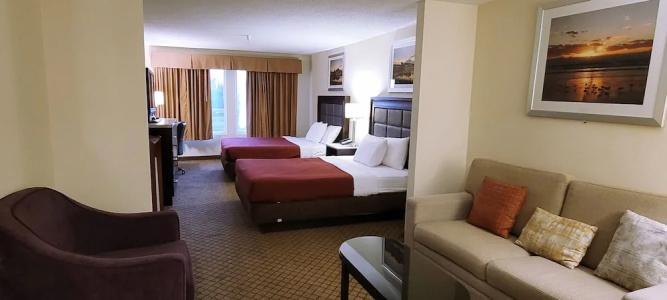 Home Inn & Suites - 37