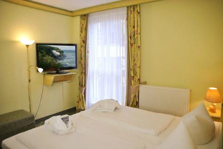 Rugard Thermal Strandhotel - 44