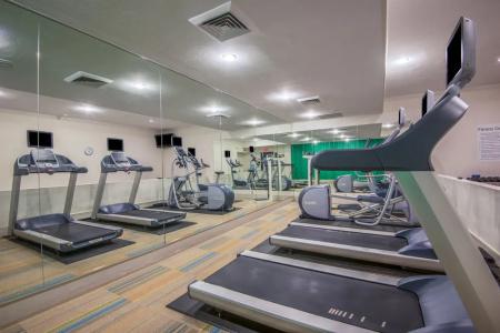 Holiday Inn Express-Central - 13