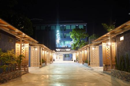 Phattrasom Villa ภัทราศรม วิลล่า - 0