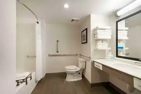 Hampton Inn & Suites Miami Wynwood Design District, Fl - 79