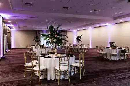 Courtyard by Marriott Savannah Airport - 24