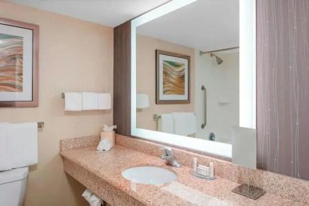 Courtyard by Marriott - 44