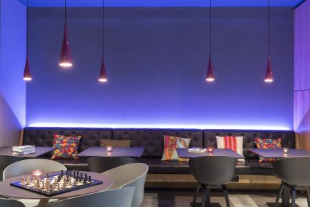 Moxy Oslo x - 36