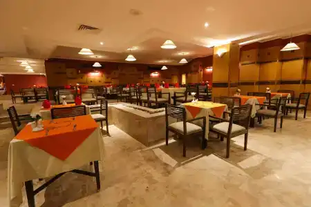 Sunny Days Mirette Family Resort - Families and couples only - 10