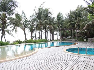 Chivaree and Resort - 10