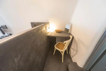 Lotza Studios - 124