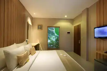 Puri Padma - 3