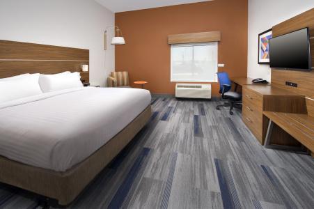 Holiday Inn Express & Suites, an IHG - 17
