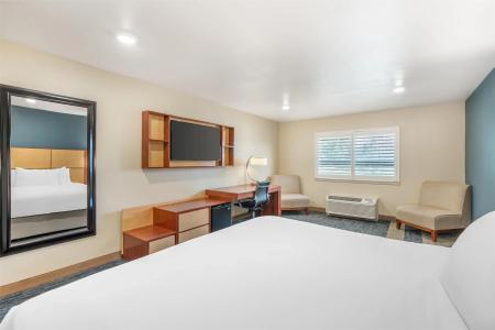 Best Western Plus Clocktower Inn - 78