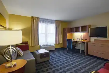 TownePlace Suites by Marriott Kansas City - 45