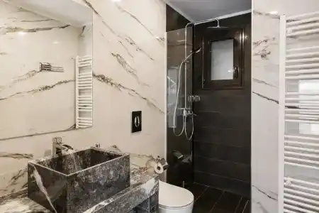 Nicholas Point and Rooms - 64