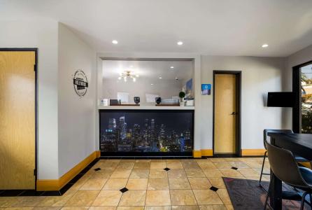 Sunset West, Surestay Collection By Best Western - 11
