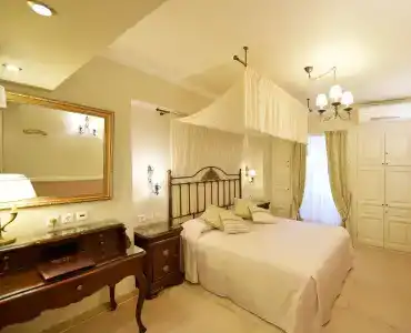 Angelica Traditional Boutique - 2
