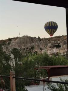 Falcon Cave Suites - 26