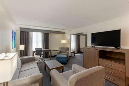 Best Western Plus Toronto Airport - 55