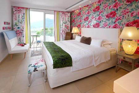 Mare Monte Small Boutique - 21
