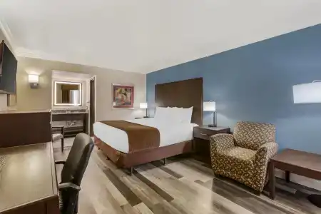 Best Western InnSuites Tucson Foothills & Suites - 67