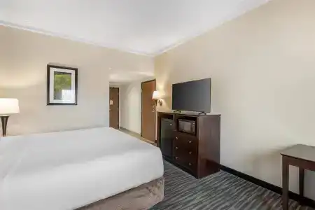 Best Western West - 57