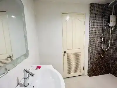 Inn Kham Apartment - 125