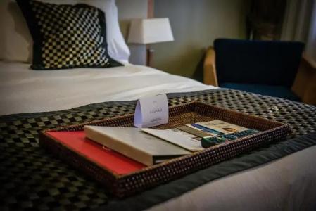 Rydges - 50
