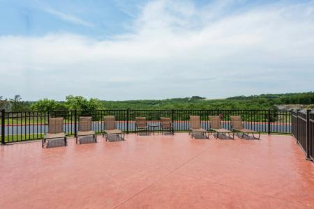 Hampton Inn - Hills - 21