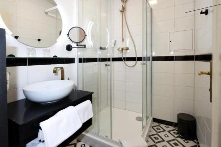 Art Deco Wolker By Astoria & Medical Spa - 72
