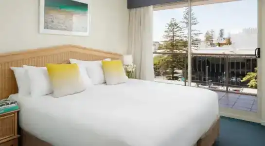 Rydges - 165