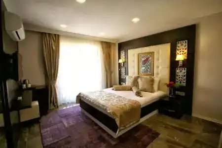 Venus Suite - 36