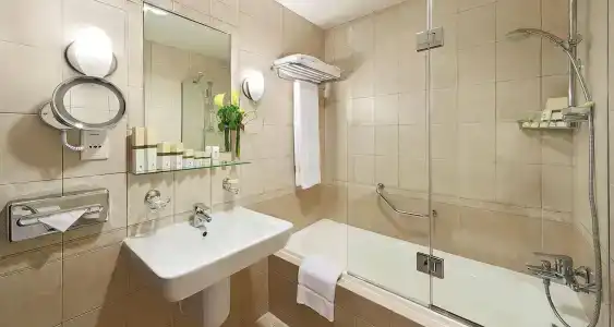 Century Apartments - 18