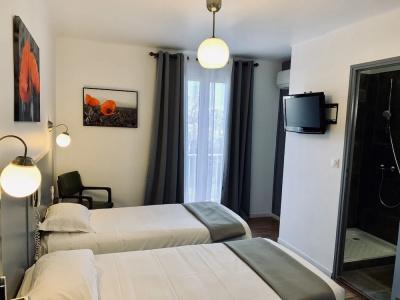 Hôtel les Arbousiers - 53