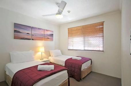Markham Court - 33