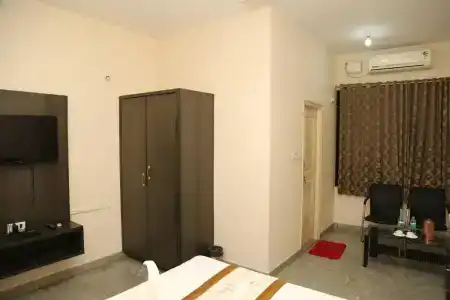 Soundarya - 110