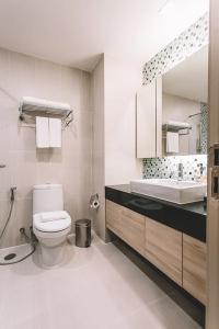 Adelphi Suites Bangkok - Sha Extra Plus - 63